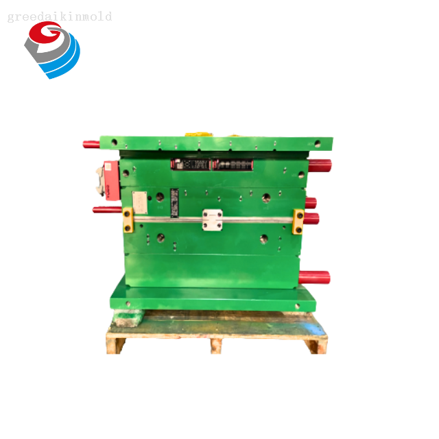 Moulage par injection de grille d'entrée d'air